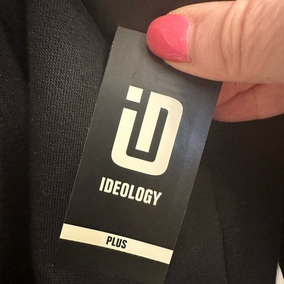 ID Ideology black hoodie 1X‎ fleece kangaroo  pocket New with Tags - Picture 4 of 5